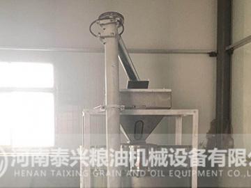 洛陽伊川縣石磨面粉機(jī)單機(jī)安裝案例